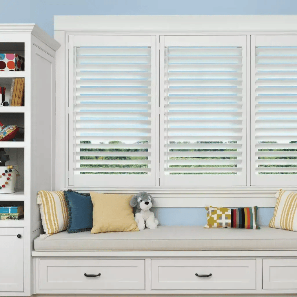 palm-beach-polysatin-white-46733759-3_horizontal-lg-1